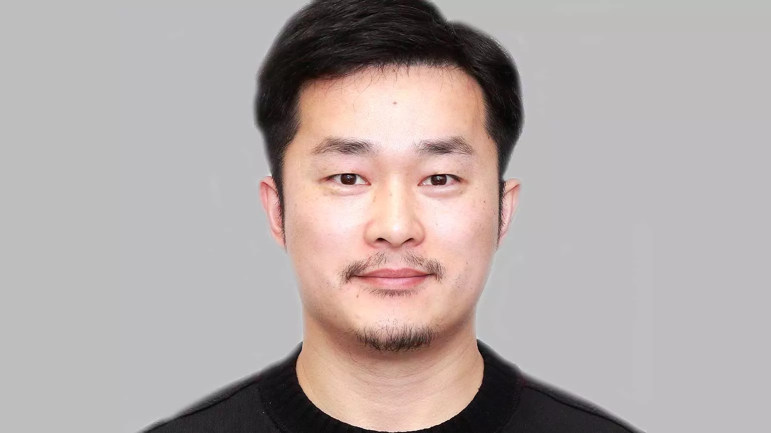 Employee Shikun Wang