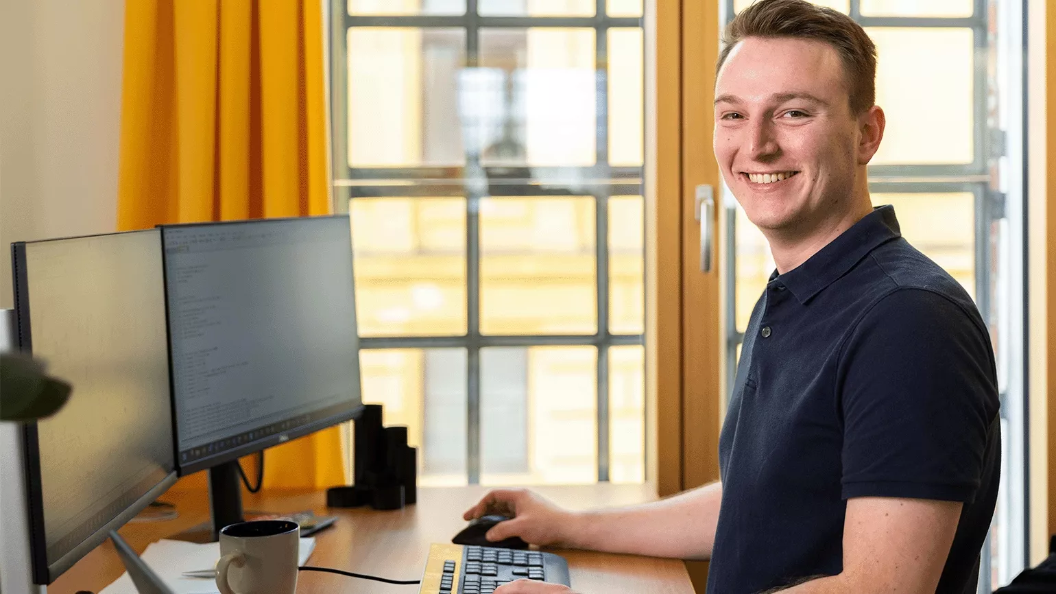 Employees Alex & Gerd talk about their work at Fronius