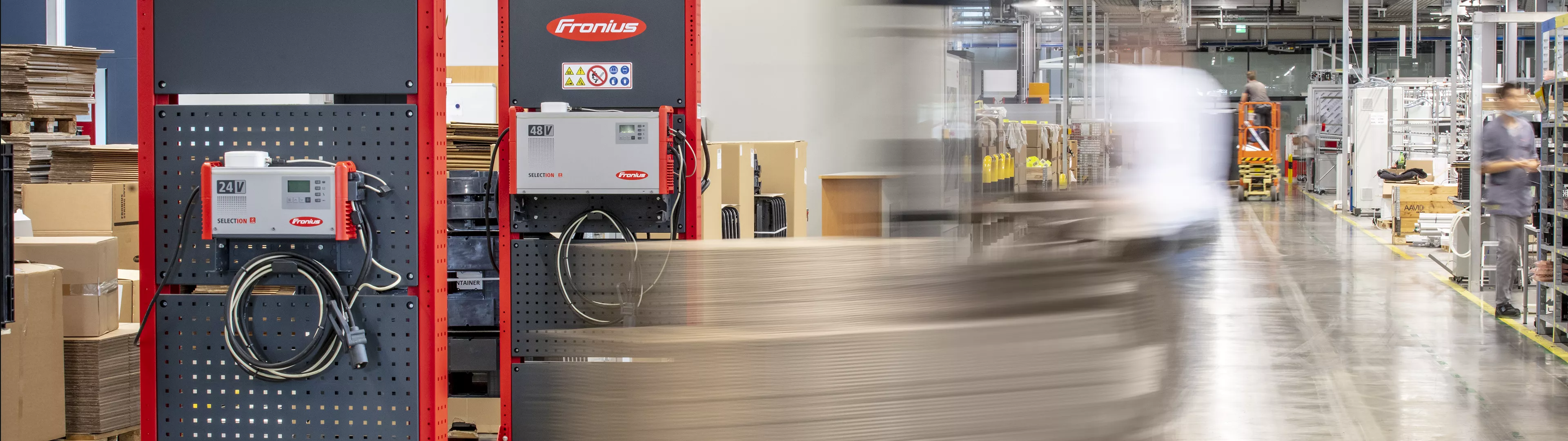 Fronius Selection Lithium-ion battery chargers for Forklift truck fleets situated on neuralgical pathways