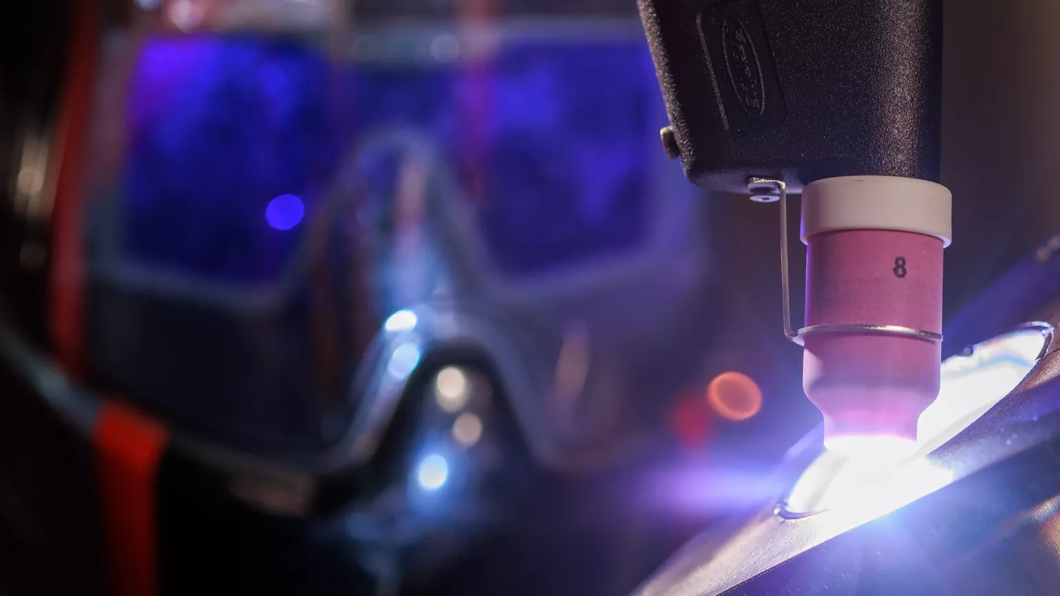 TIG torch body with arc