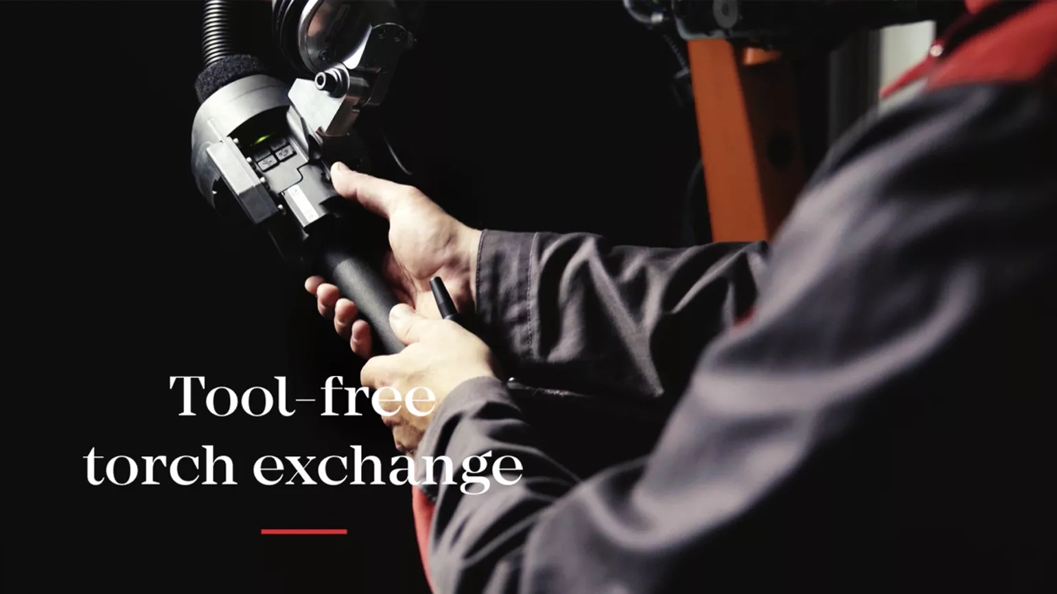 How to exchange a torch tool-free.