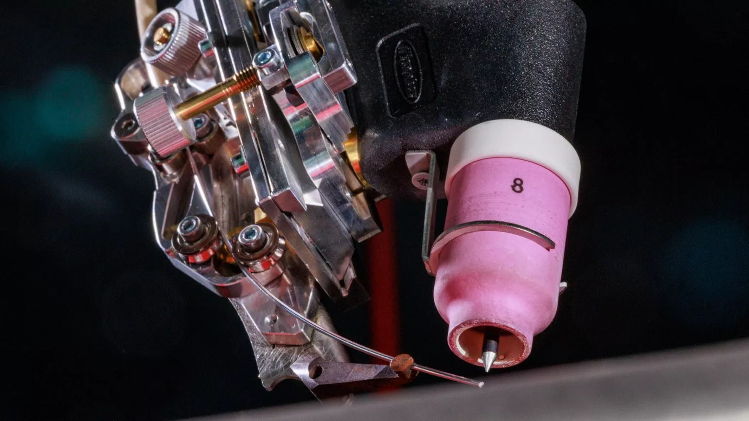 Robotic welding torch