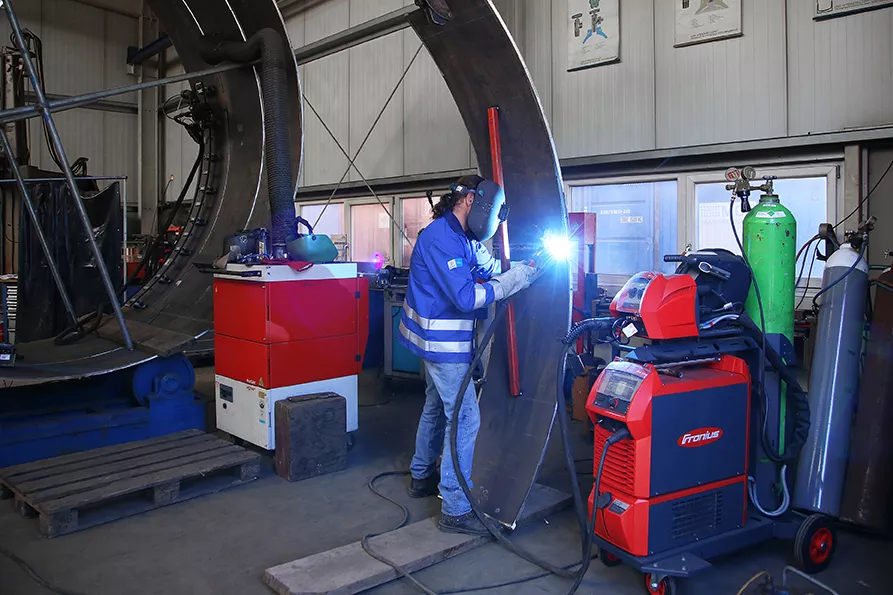 VAM uses TPS/i from Fronius. VAM, Fronius, welding, TPS/i