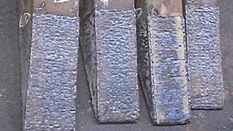 Excavator shovel application welding