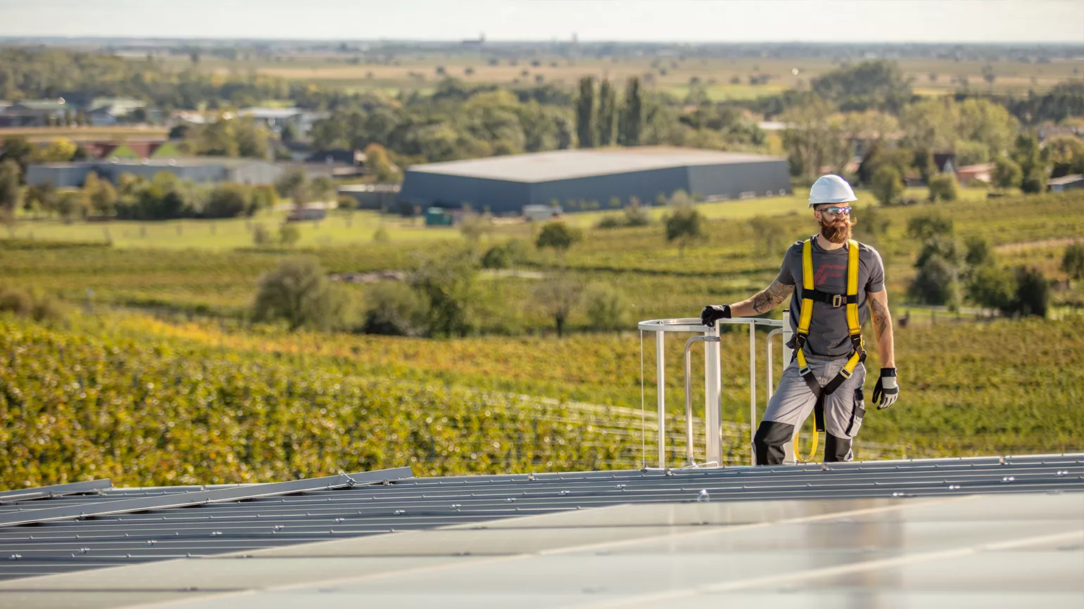 Rooftop modules in front of installer