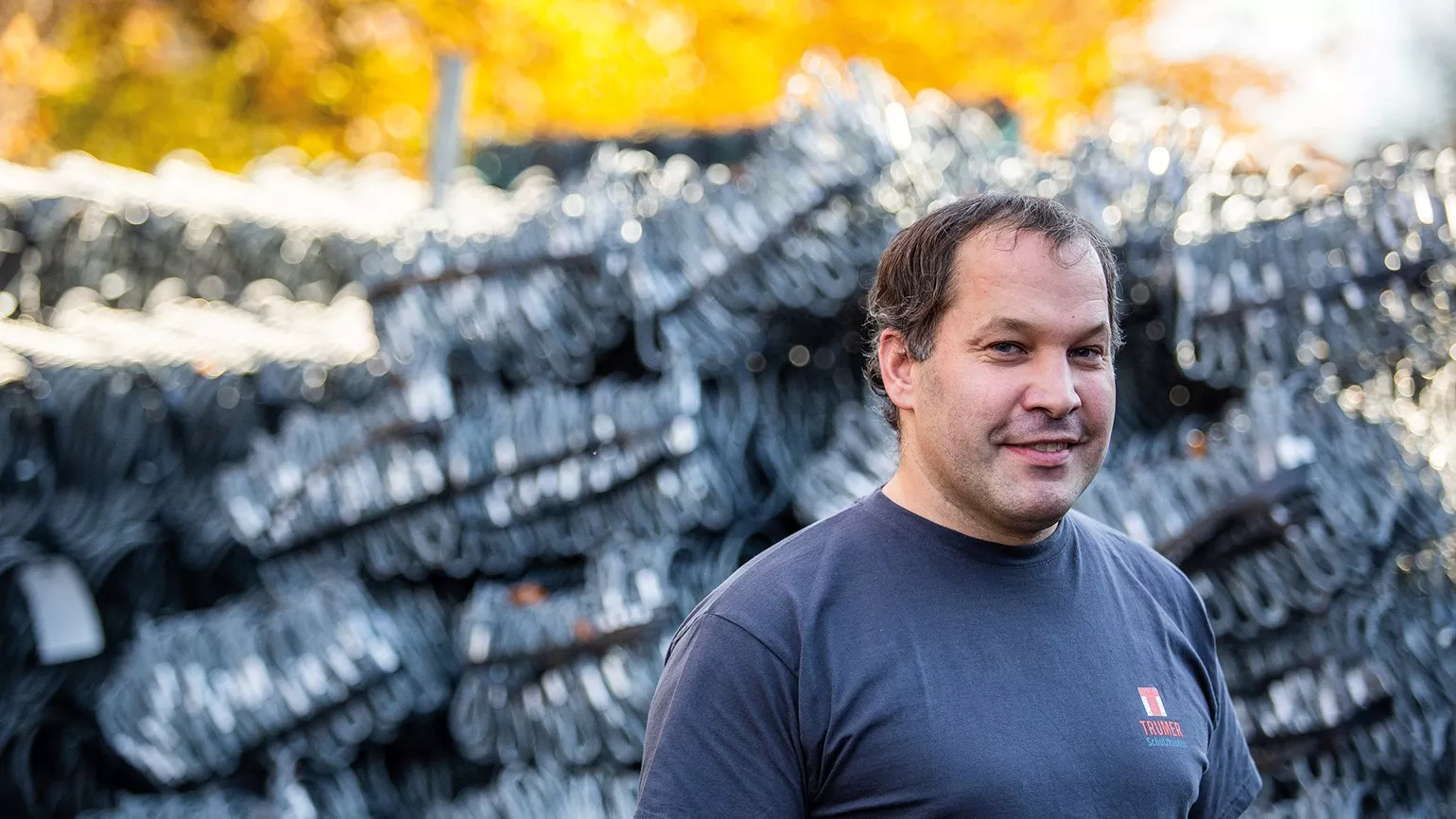 Daniel Jäger, kierownik zakładu w Trumer Schutzbauten GmbH: „Niezależnie od użytego systemu, jesteśmy w stanie uzyskać wysoką jakość spoiny, która jest niezbędna w przypadku konstrukcji stalowych decydujących o bezpieczeństwie”. 